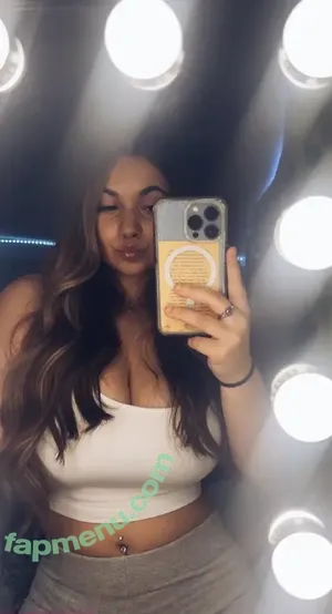 Ava Schillaci / ava.schillaci / avaschillaci nude photo #0174