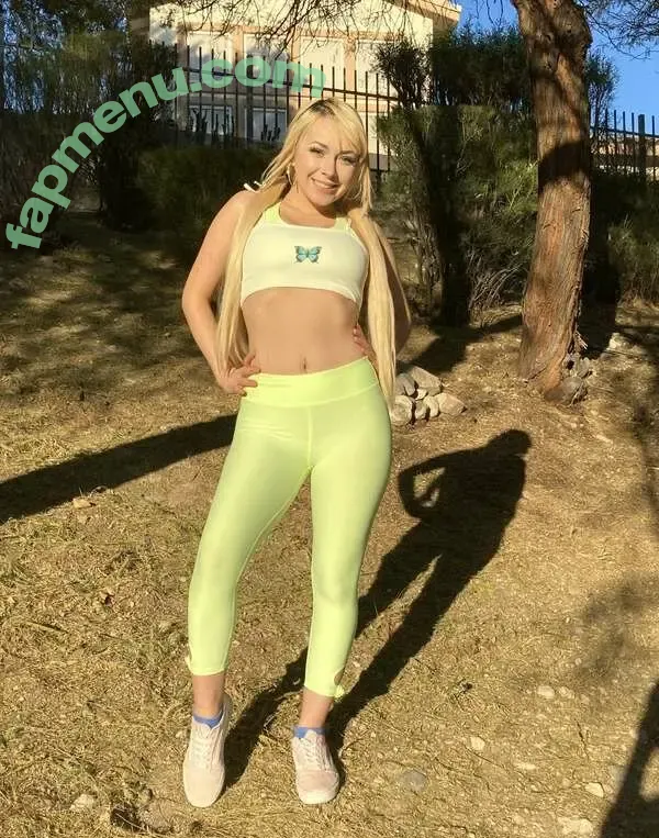 Ava Sinclaire nude photo #0066 (avasinclaire / avasinclairela)