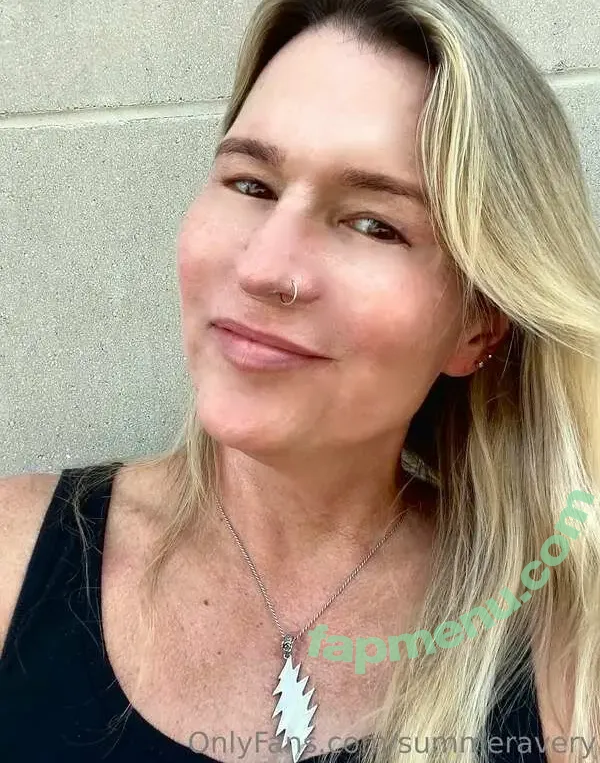 Ava Summer nude photo #0057 (SummerAveryXO / avamsummers / summeravery / tsavasummer)