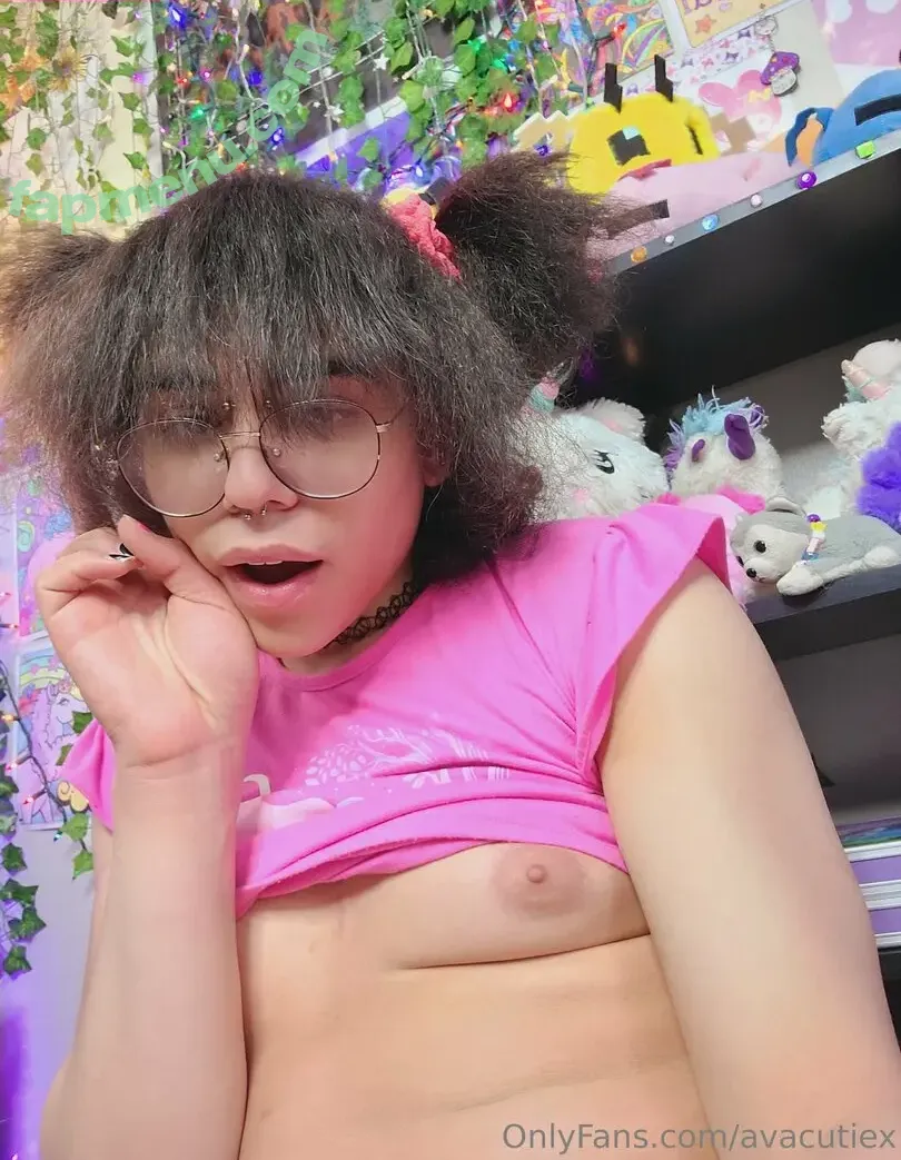 avacutiex nude photo #0009 (avacutiexx)