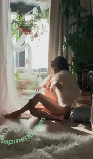  nude photo #0008