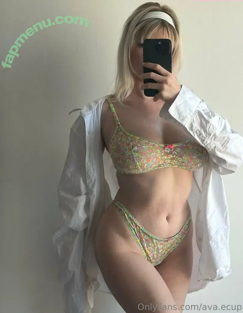 avadelabruyere nude photo #0006 (avadelabruyere)