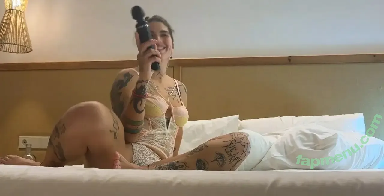 avagothgirl nude photo #0571 (smallgothava)