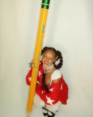 Avani Gregg / avani nude photo #0135