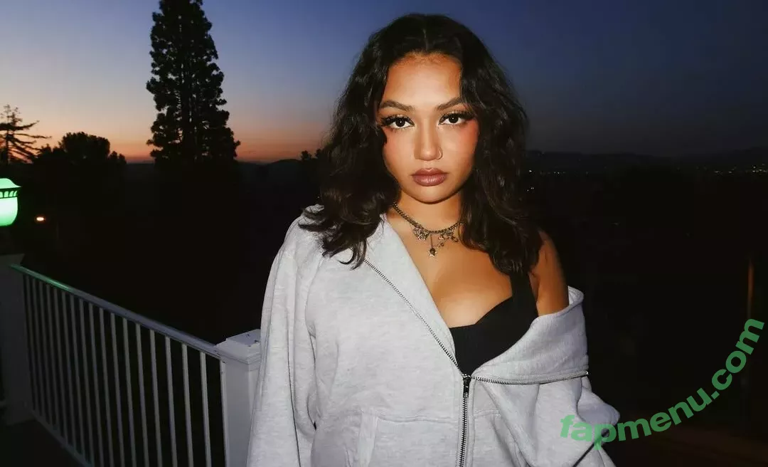 Avani Gregg nude photo #0018 (avani)