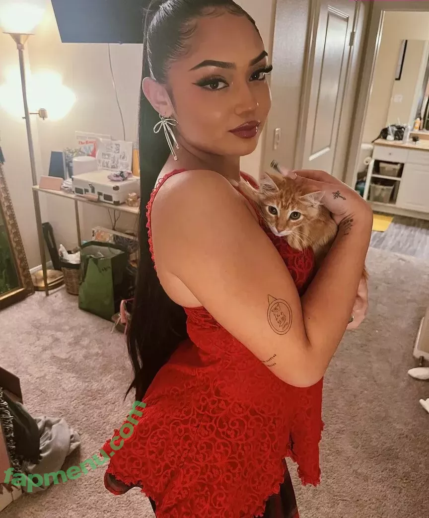 Avani Gregg nude photo #0072 (avani)