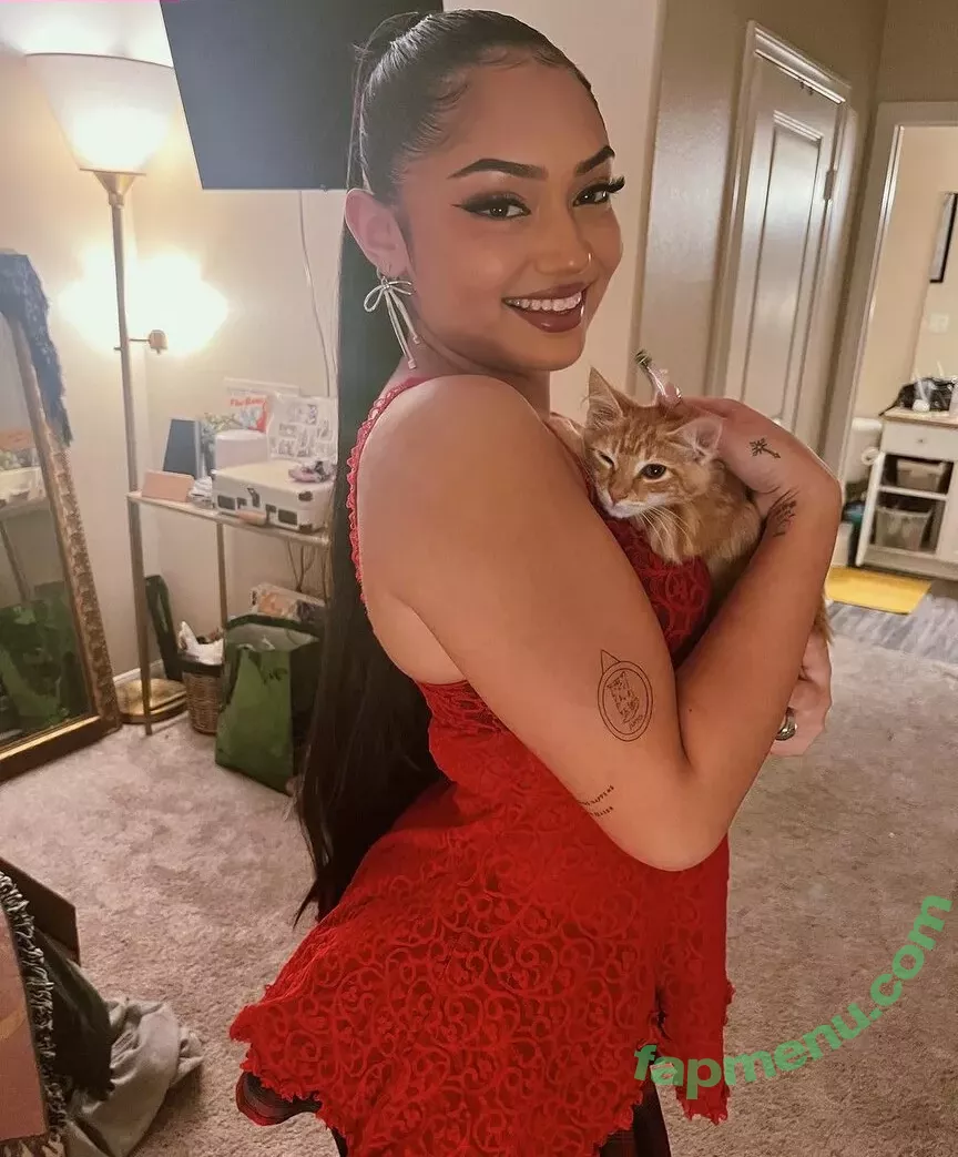 Avani Gregg nude photo #0074 (avani)