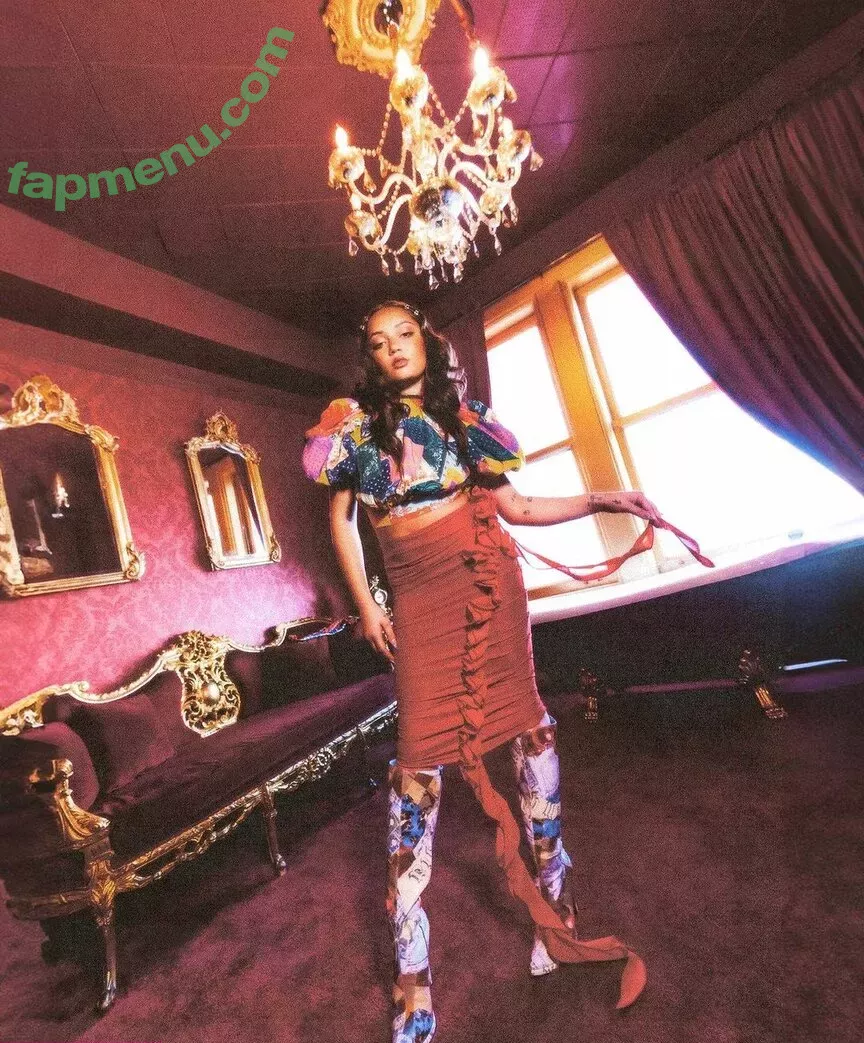 Avani Gregg nude photo #0102 (avani)