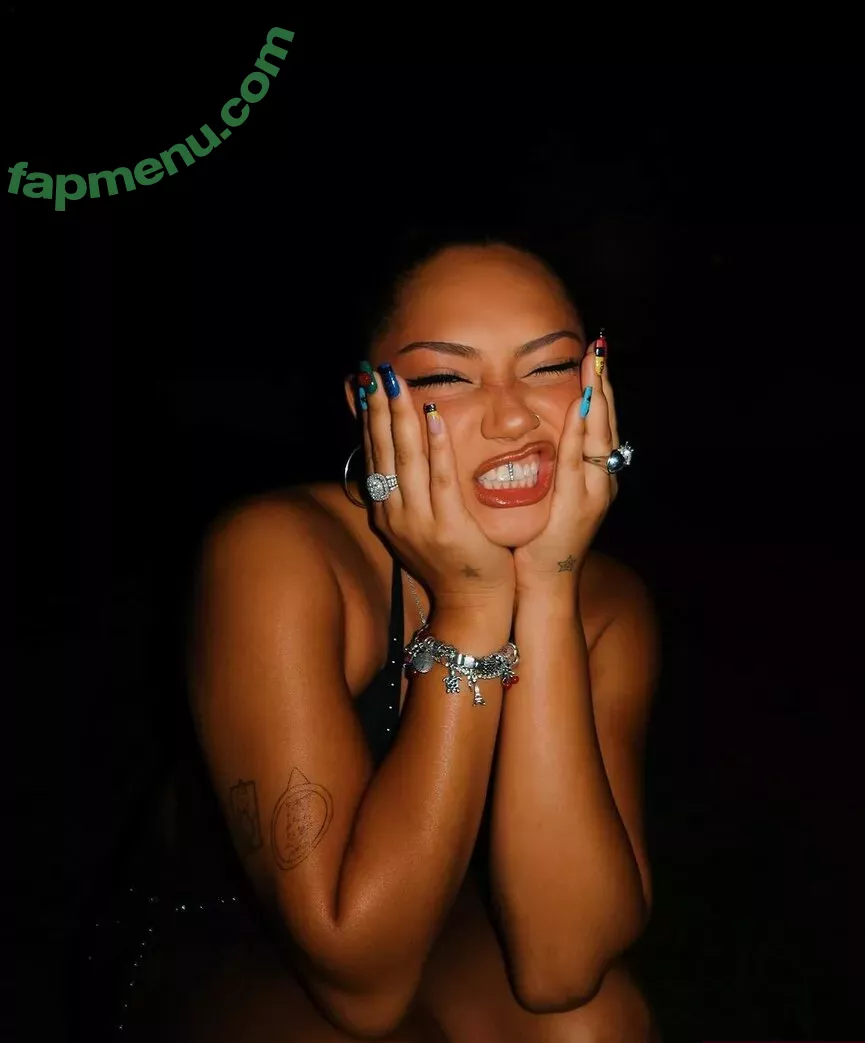 Avani Gregg nude photo #0125 (avani)