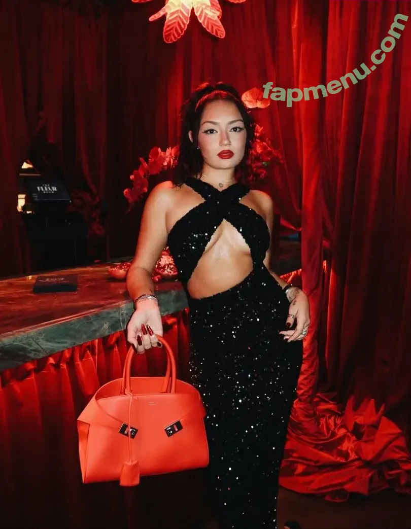 Avani Gregg nude photo #0781 (avani)