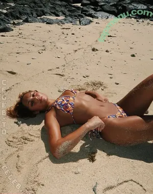 Avani nude photo #0014