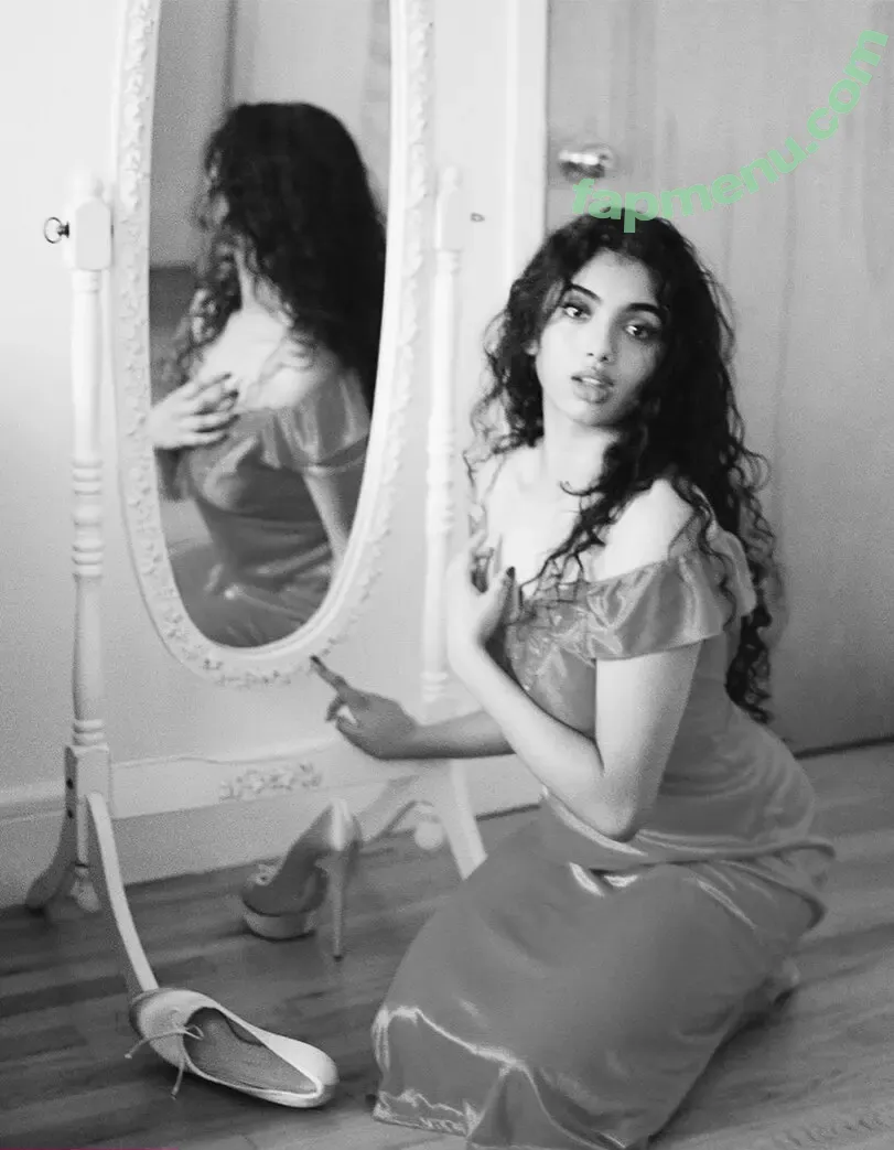 Avantika nude photo #0158 (Avantika)