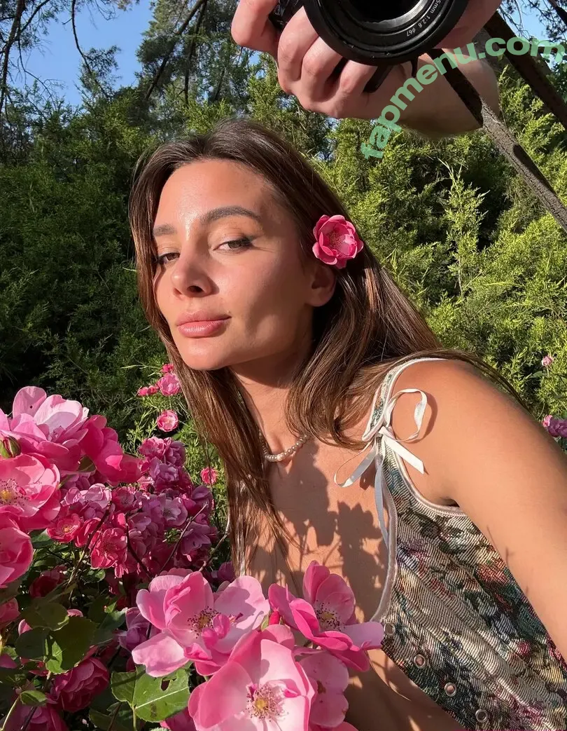 ave.estel nude photo #0049 (ave.estel.wild)