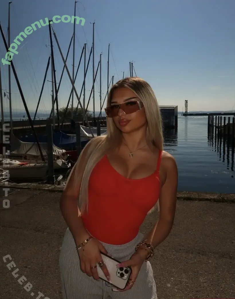 avendaaxs nude photo #0036 (avendaaxs)