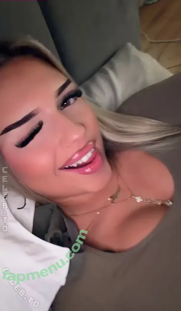 avendaaxs nude photo #0045 (avendaaxs)