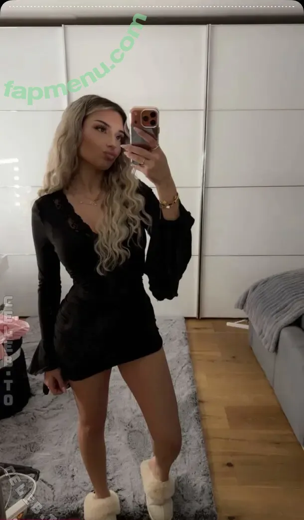 avendaaxs nude photo #0050 (avendaaxs)