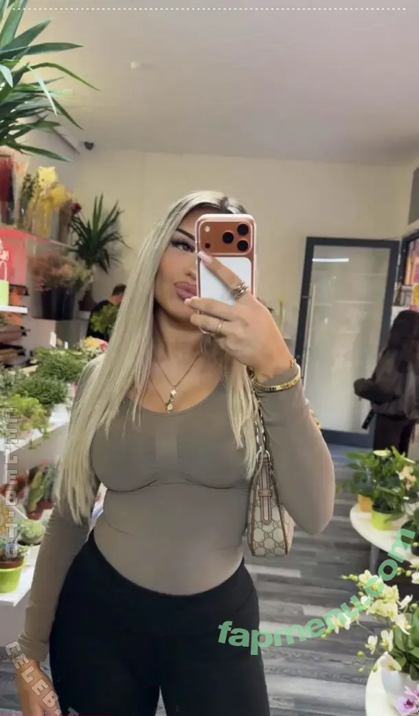 avendaaxs nude photo #0067 (avendaaxs)