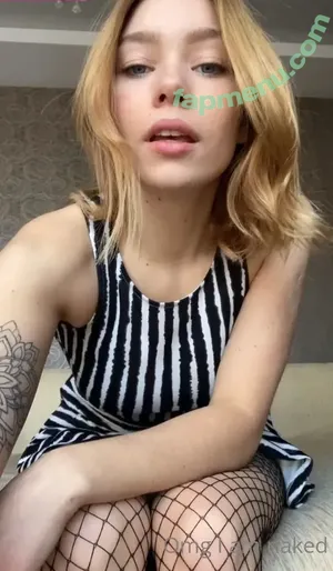 Aventurinex Goddessaven Aven_turinex / aventurinex / avenwiilder nude photo #0337