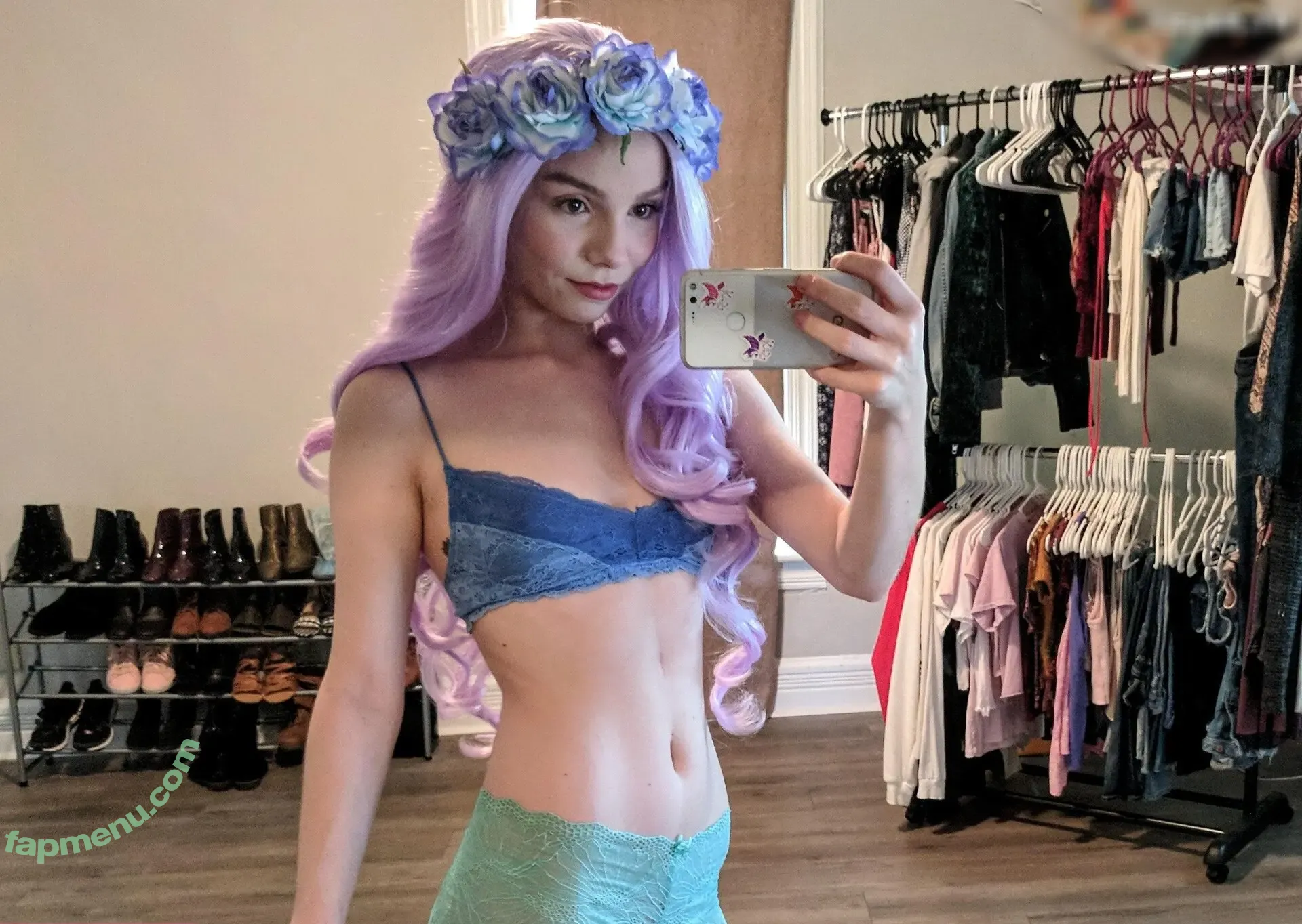 Averi Roselyn nude photo #0053 (faeverii / migimomo)