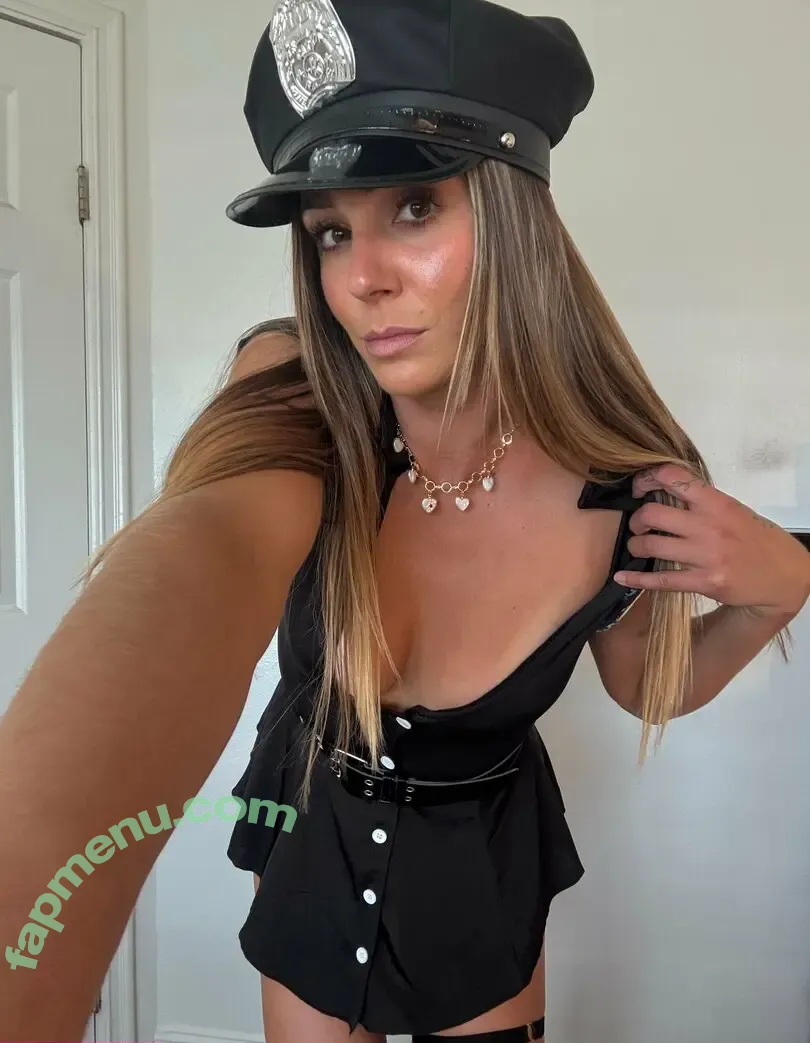 Avery Poppinga nude photo #0012 (averypoppinga)