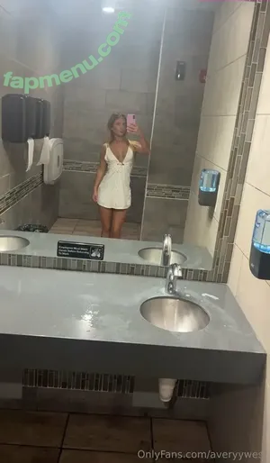Averybennett / avaawest / averybennett0 / averyywest nude photo #0047