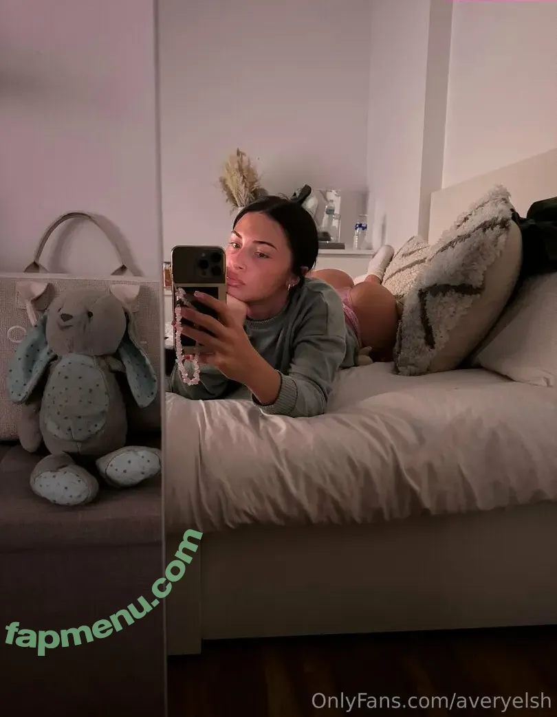 Averyelsh nude photo #0018 (averyxelsh)