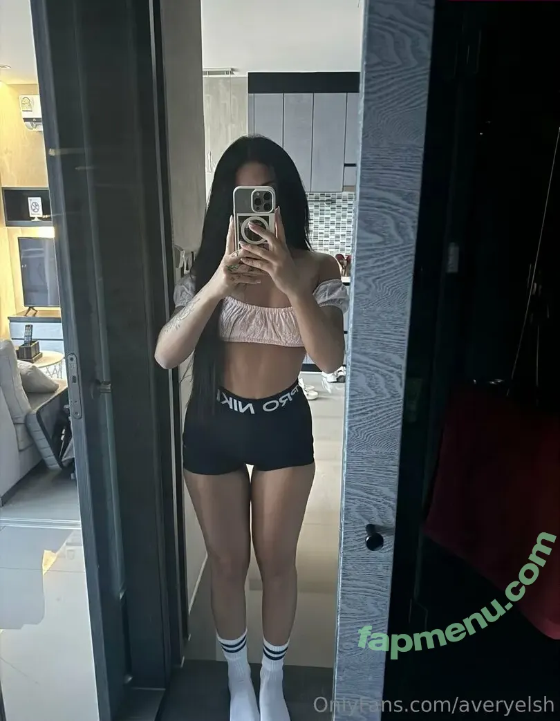 Averyelsh nude photo #0026 (averyxelsh)