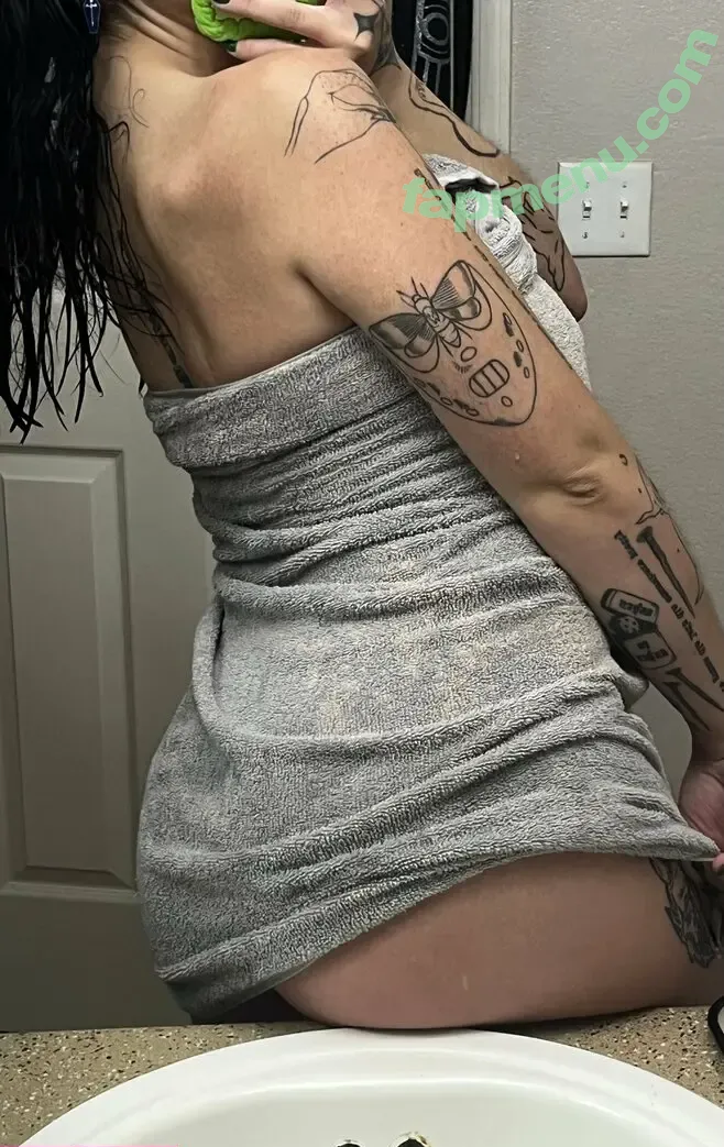 averylove23 nude photo #0002 (averylaine23)