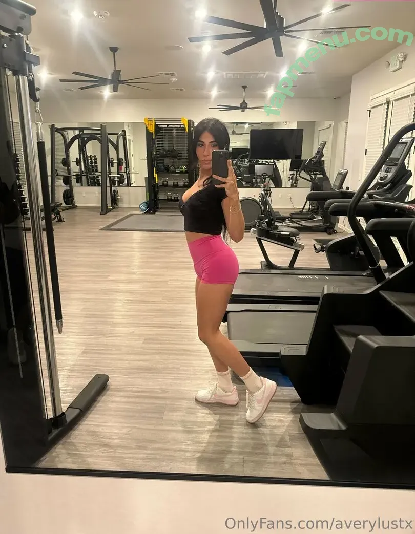 averylustx nude photo #0024 (averylustx)