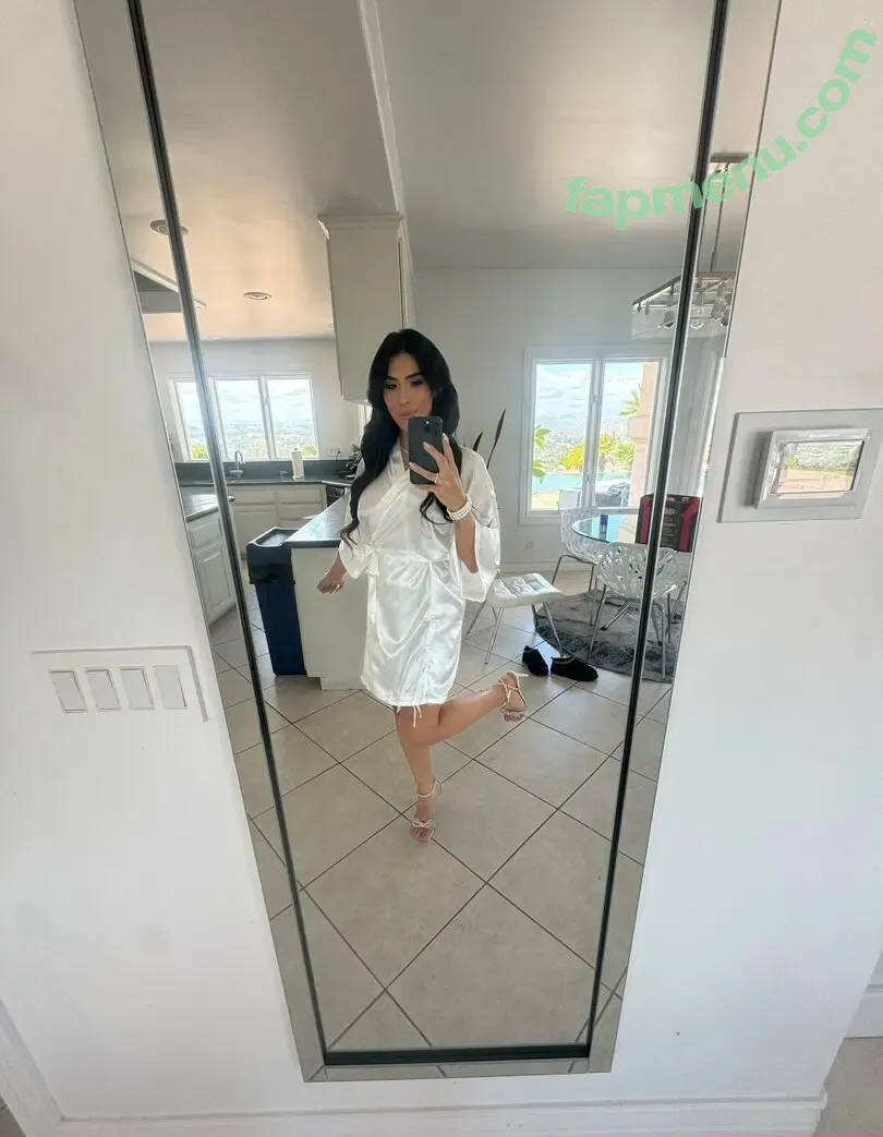 averylustx nude photo #0029 (averylustx)