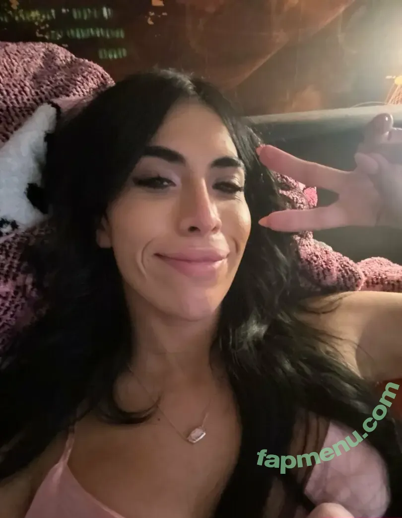 averylustx nude photo #0152 (averylustx)