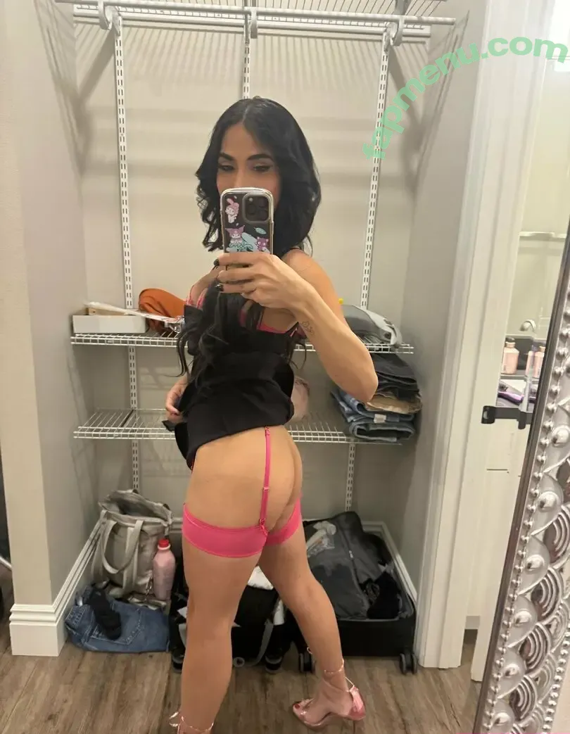 averylustx nude photo #0172 (averylustx)