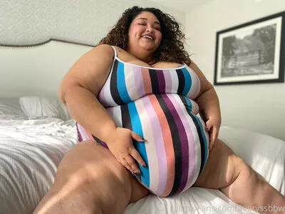 averyssbbw / averyssbbw_ nude photo #0011