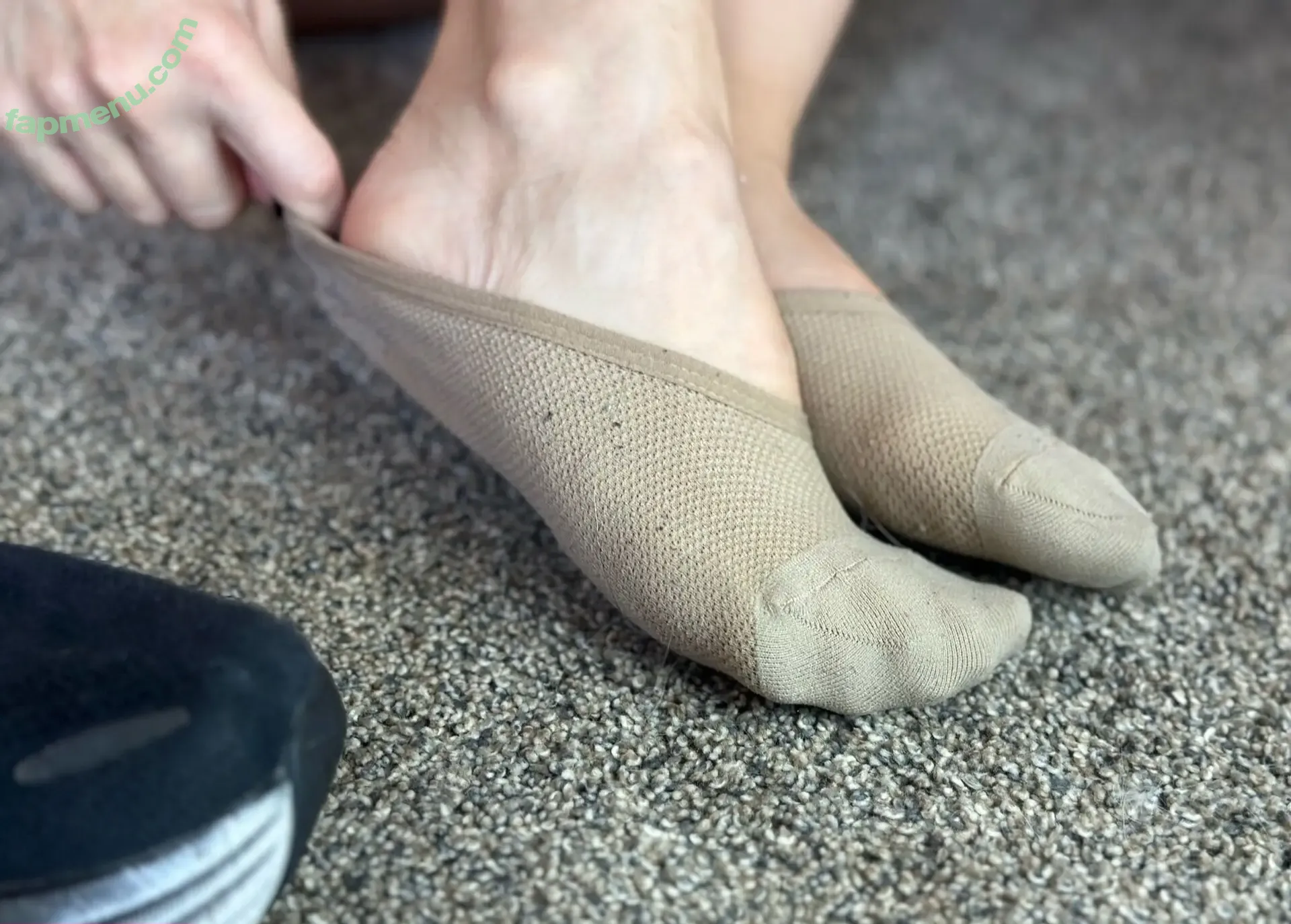 averywithtoes nude photo #0034 (averywithtoes)