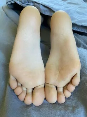 averyysfeet / heythereitsavery nude photo #0007