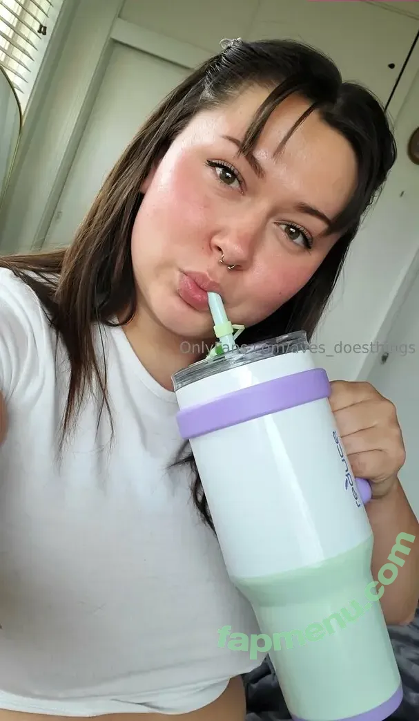 aves_doesthings nude photo #0006 (aves_doesthings)