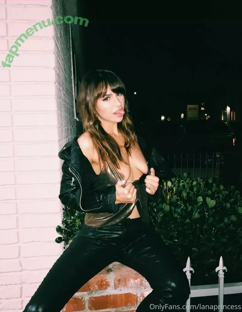 avianaviolet nude photo #0033 (avianaviolettt)