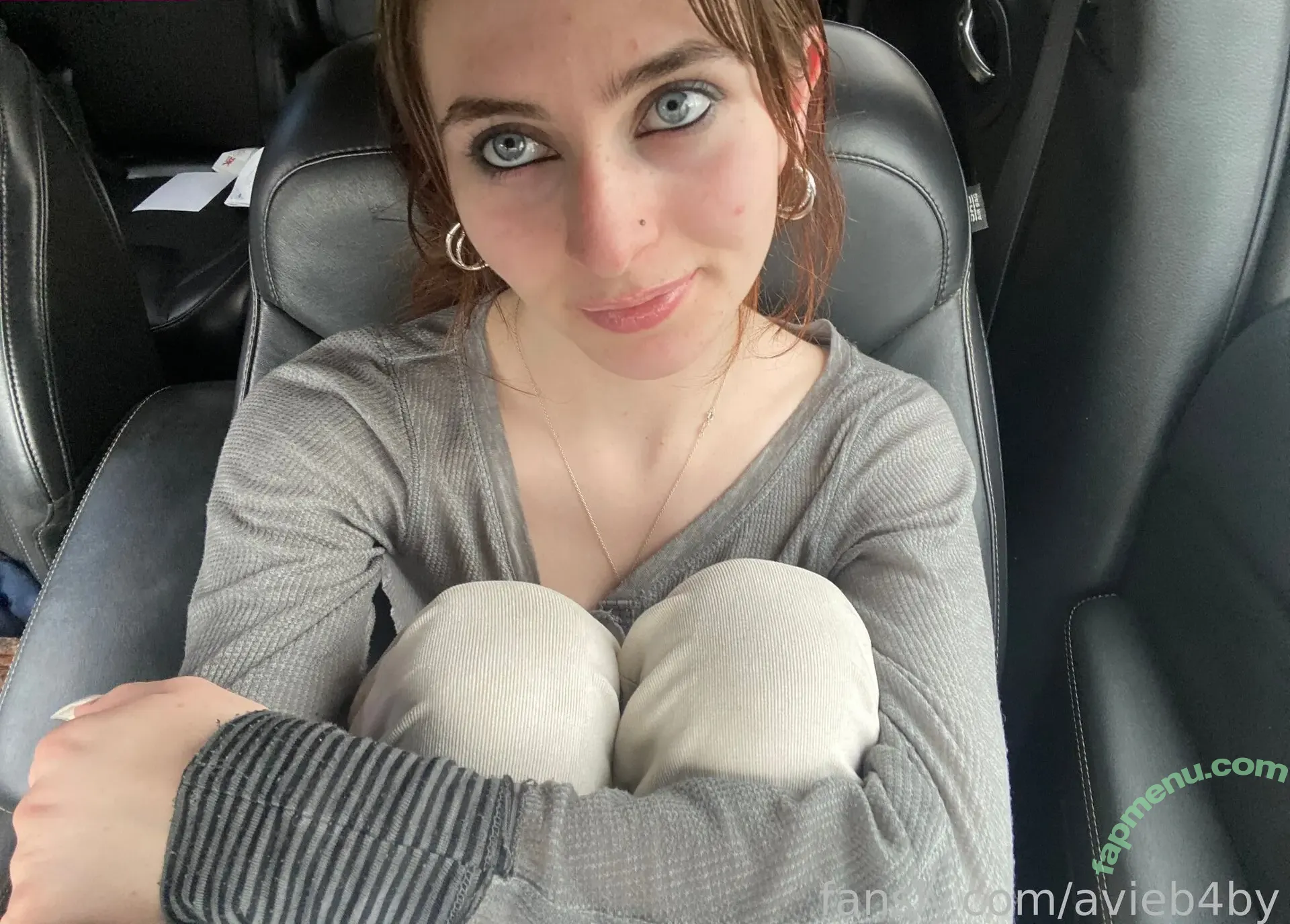 avieb4by nude photo #0009 (aviebaby / snipermasklovr)