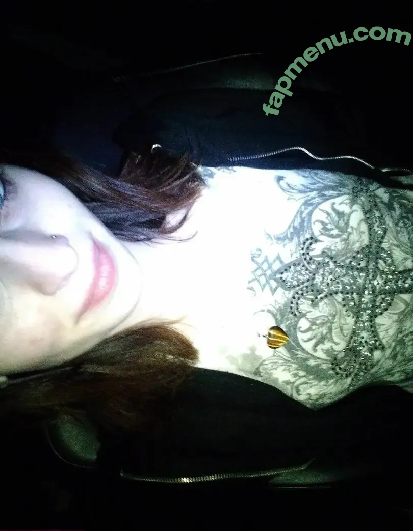 avieb4by nude photo #0027 (aviebaby / snipermasklovr)