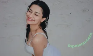 Avneet Kaur / avneetkaur_13 nude photo #0218
