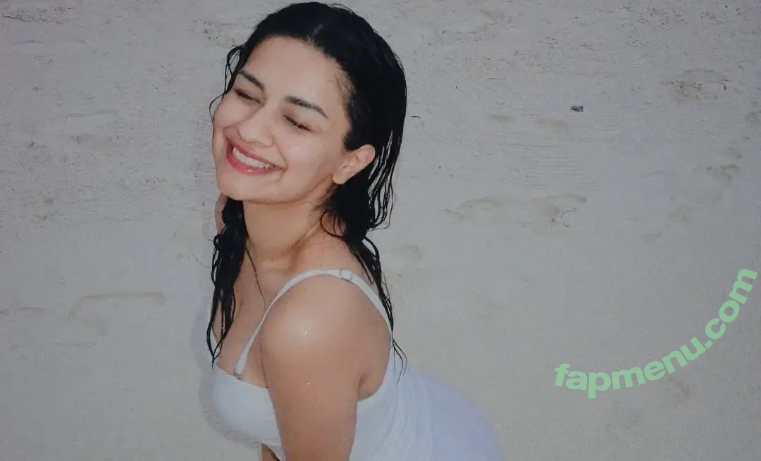 Avneet Kaur nude photo #0218 (avneetkaur_13)