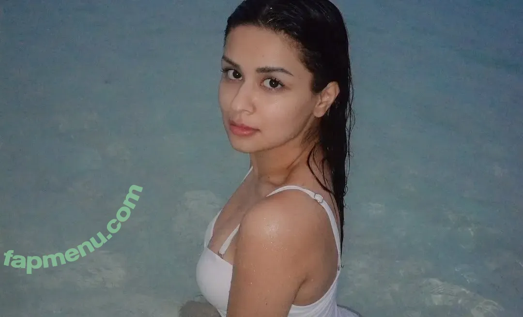 Avneet Kaur nude photo #0220 (avneetkaur_13)