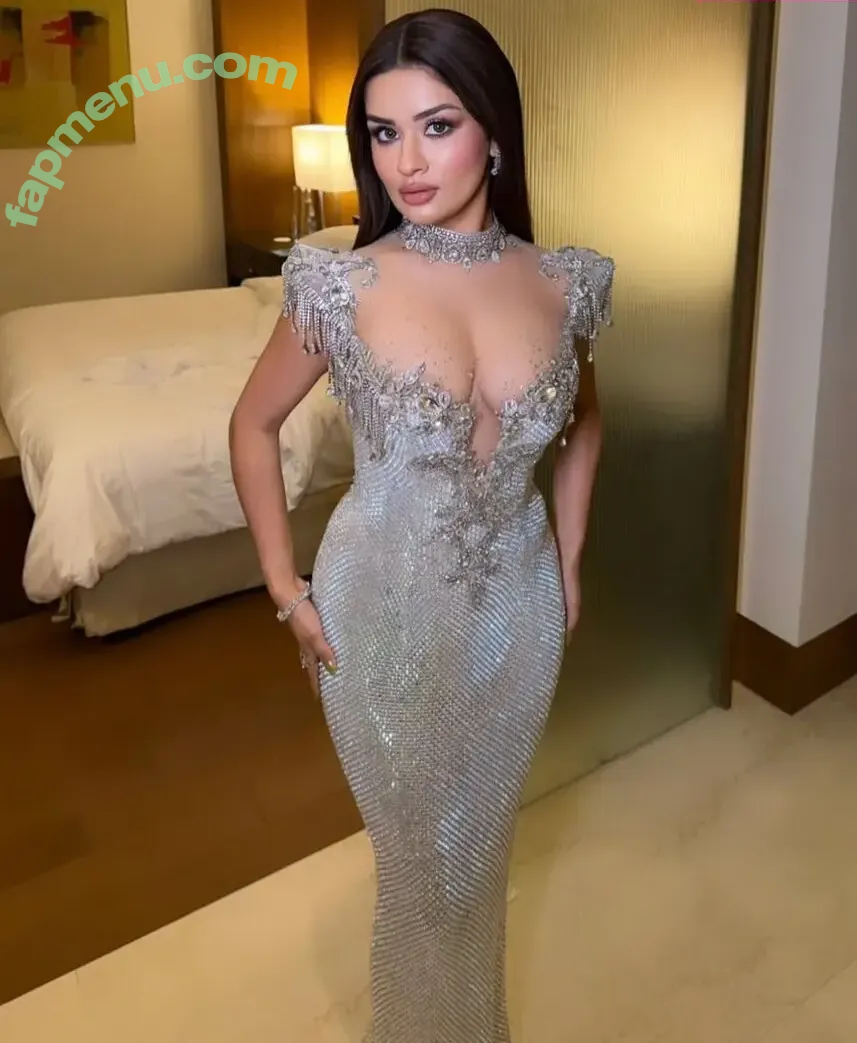 Avneet Kaur nude photo #0231 (avneetkaur_13)