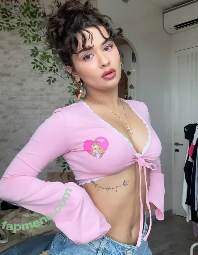 Avneet Kaur nude photo #0262 (avneetkaur_13)