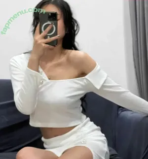 avravira / Ana / ummuavra nude photo #0003