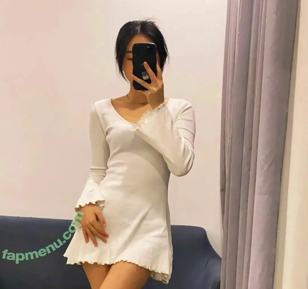 avravira nude photo #0002 (Ana / ummuavra)