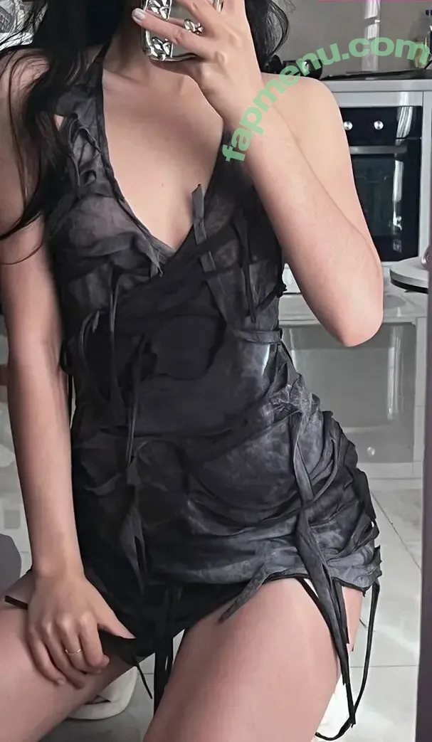 avravira nude photo #0013 (Ana / ummuavra)