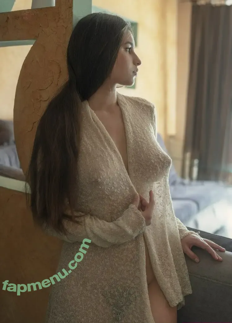 Avrelia Amaris nude photo #0060 (avreliee)