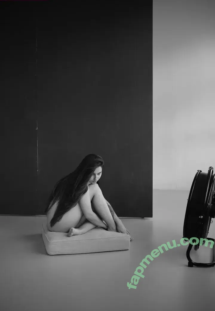 Avrelia Amaris nude photo #0084 (avreliee)