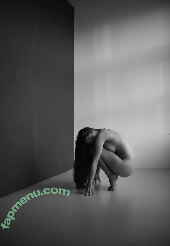 Avrelia Amaris nude photo #0092 (avreliee)